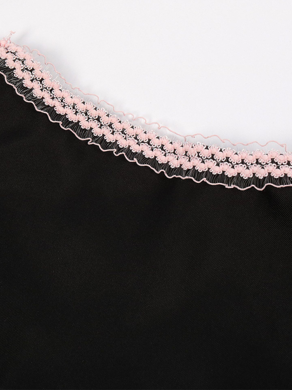 Blumenmuster Dirndl – Traditionelle Trachtenmode Damen – Elegant & Vielseitig 4