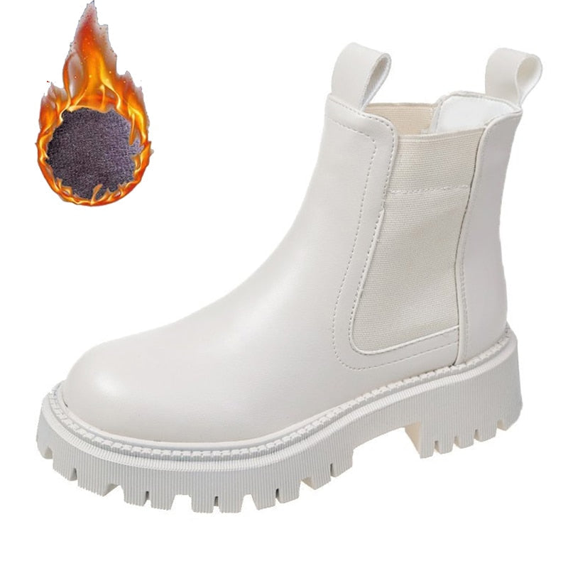 Chelsea Stiefel – Klobige Plateausohle & Elastische Seitendetails