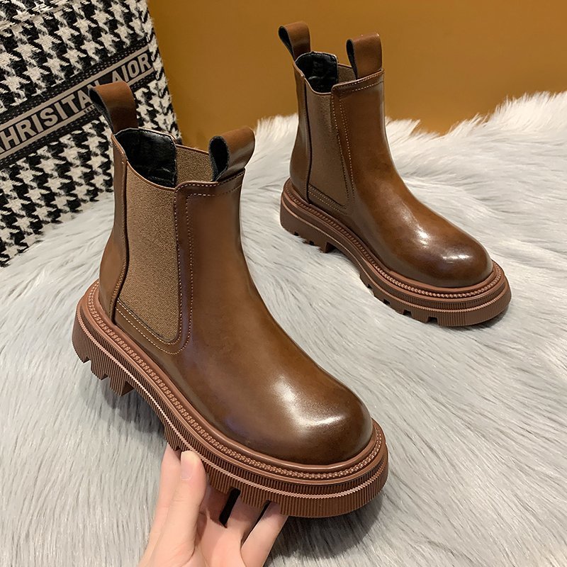 Chelsea Stiefel – Klobige Plateausohle & Elastische Seitendetails