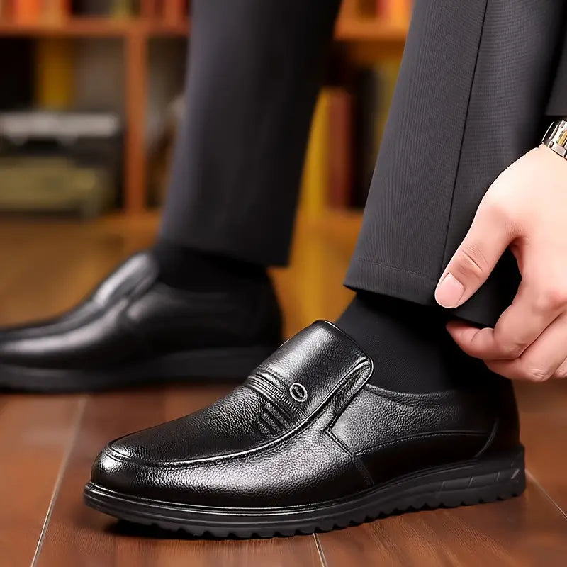Elegante Herren Loafer – Handgefertigt aus Italienischem Leder – Schwarz & Braun Verfügbar