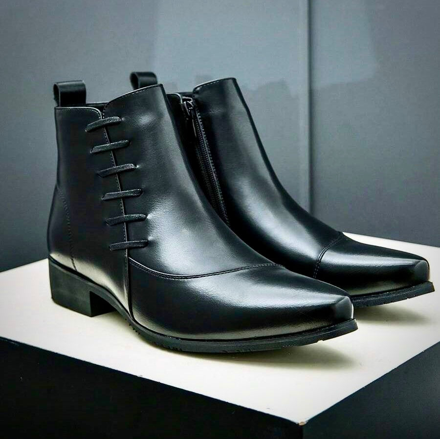 Elegante Herrenstiefel – Handgefertigte Lederstiefel in Schwarz – Premium Italienisches Echtleder