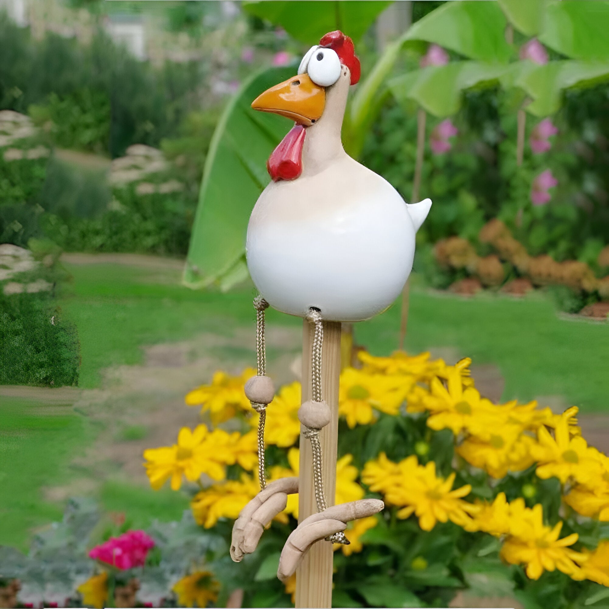 Gartenstatue Lotti – Verspielter Charme für draußen