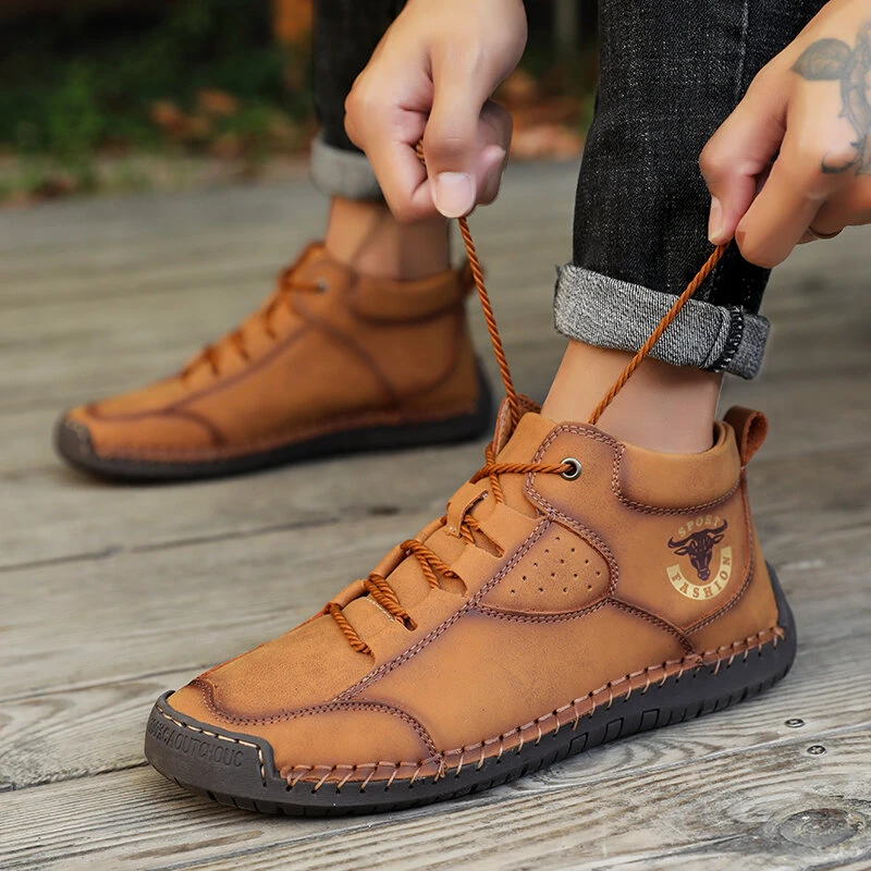 Handgefertigte schwarze Stiefeletten für Herren – bequeme und stylische Lederschuhe