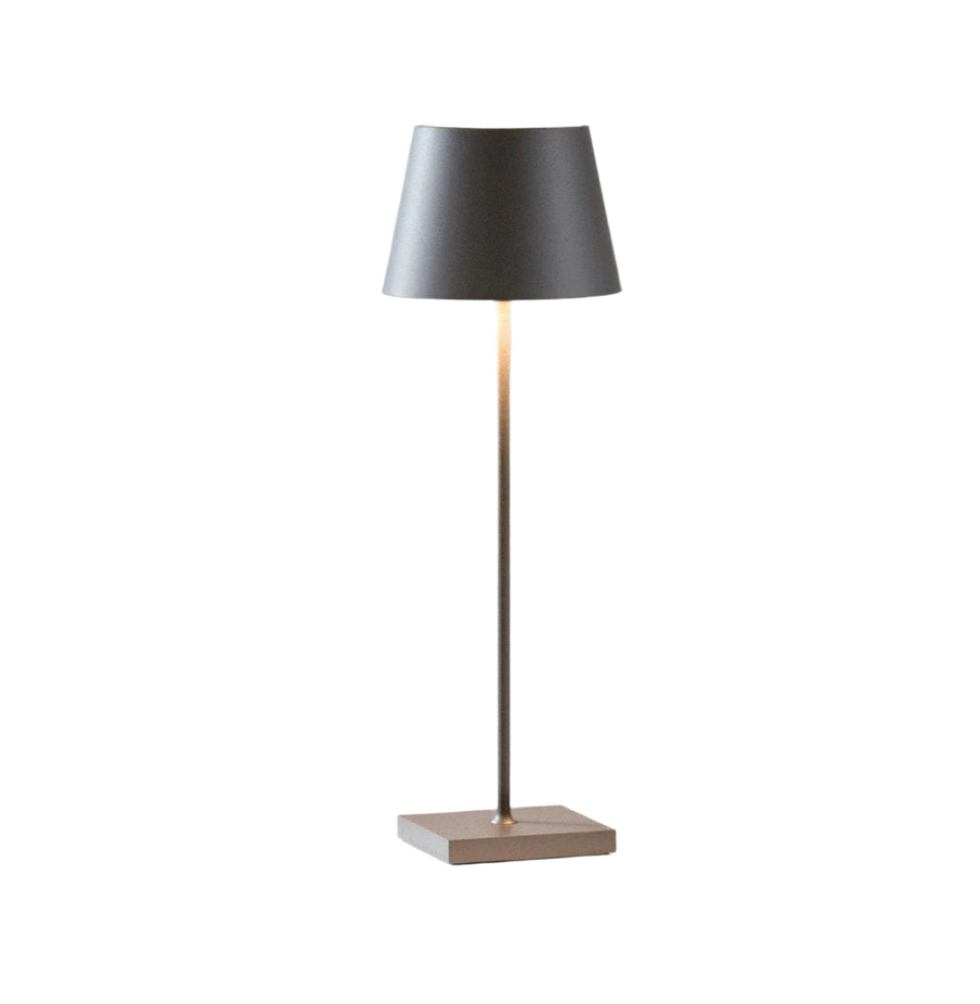 Hohe Tischlampe – Minimalistisches Design & Warmes Licht – Elegante LED Beleuchtung für Wohnzimmer und Büro 2