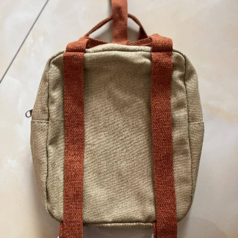 Kinderrucksack – Leicht & Umweltfreundlich – Verspielt im Dinosaurier-Design für Kindergarten und Ausflüge 4