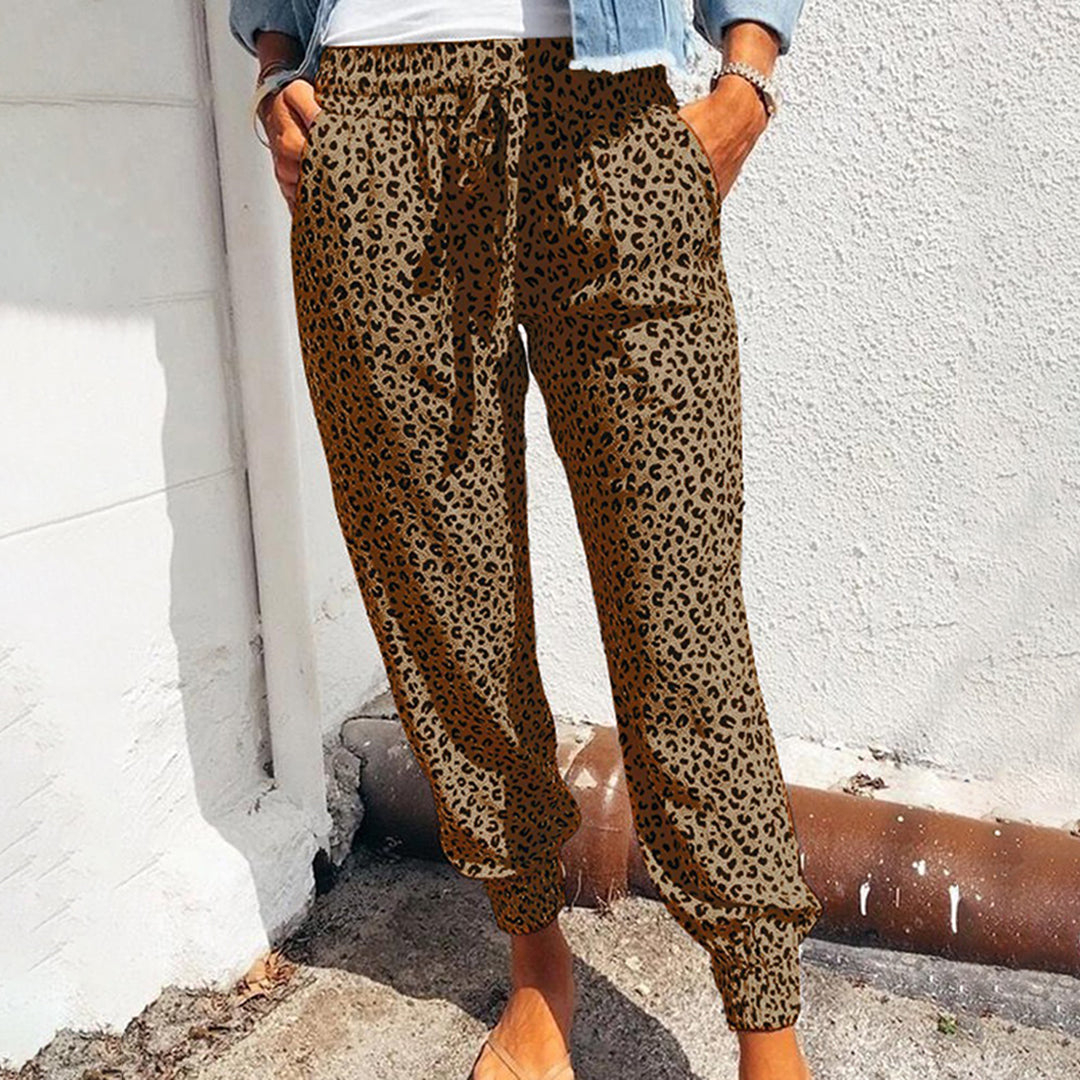 Kleo – Freizeithose Damen – Bequem mit Leopardenmuster und Elastischem Bund