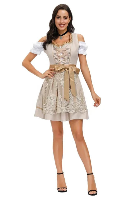 Kyline – Dirndl – Traditionell & Modern mit Elegantem V-Ausschnitt