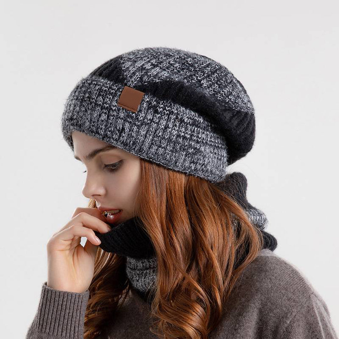 Leichte Mütze und Schal-Set für Damen – Stilvoll & Warm