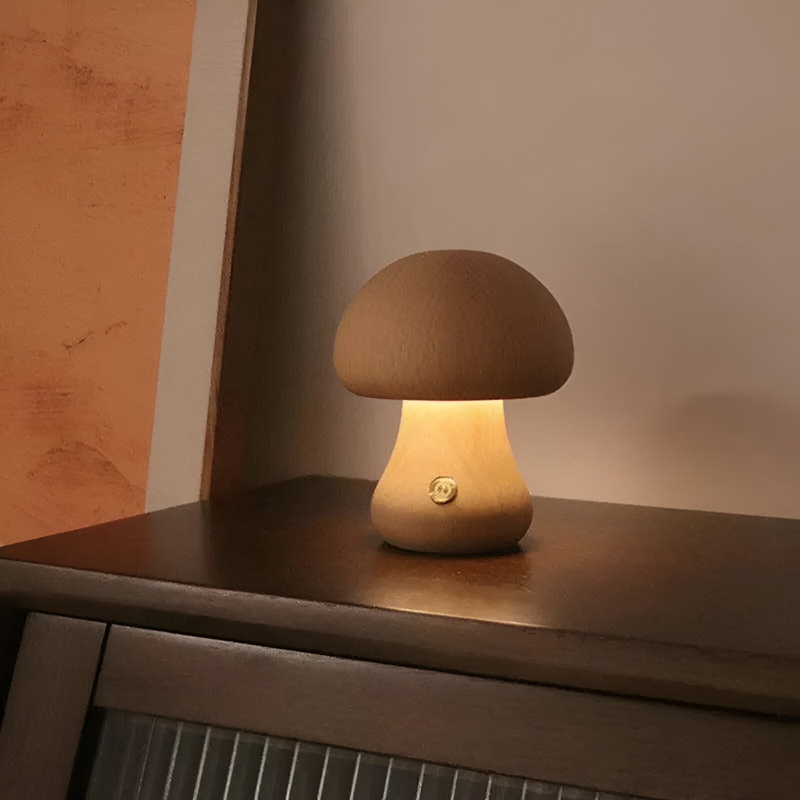 Lumora – Beruhigende LED-Holzlampe mit Touchfunktion