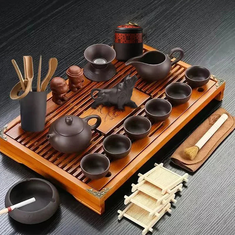 Luyin – 27-teiliges Teezeremonie-Set aus Yixing-Keramik & Holz