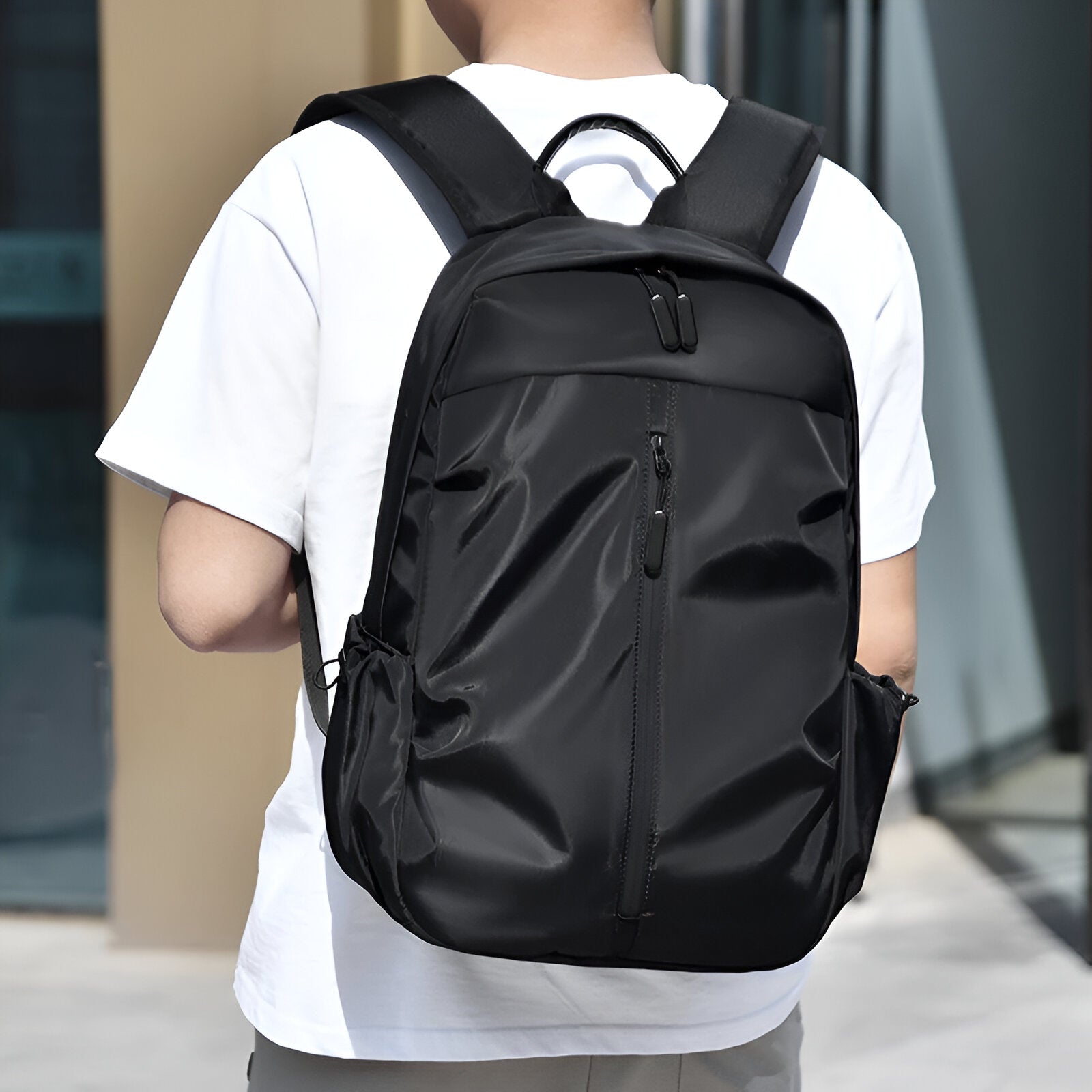 Urban Tech – Herren Rucksack – Modern & Funktional mit USB-Ladeanschluss