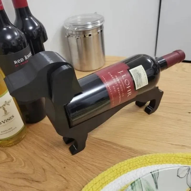 VinoDoggo – Weinflaschenhalter aus Metall im Dackel-Design