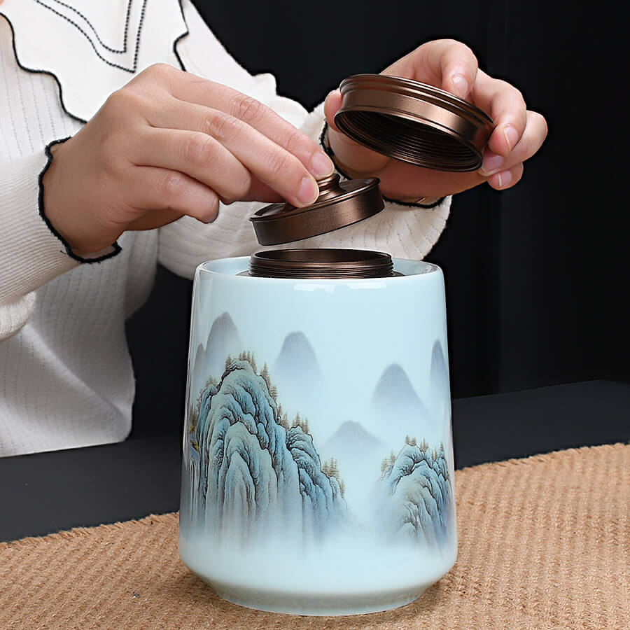 YamaSeal – Keramik-Teedose mit Bergmotiv