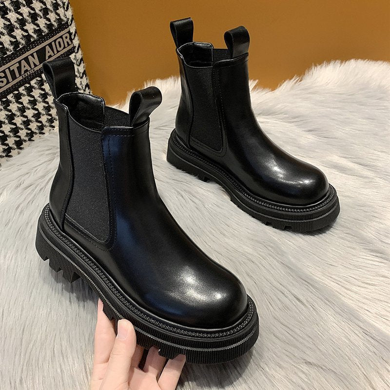 Chelsea Stiefel – Klobige Plateausohle & Elastische Seitendetails