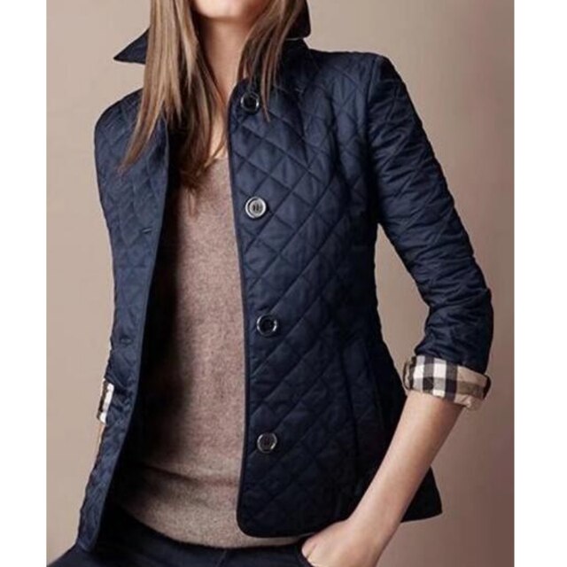 Elegante Damenjacke – Zeitloses Design & Vielseitige Kombinierbarkeit