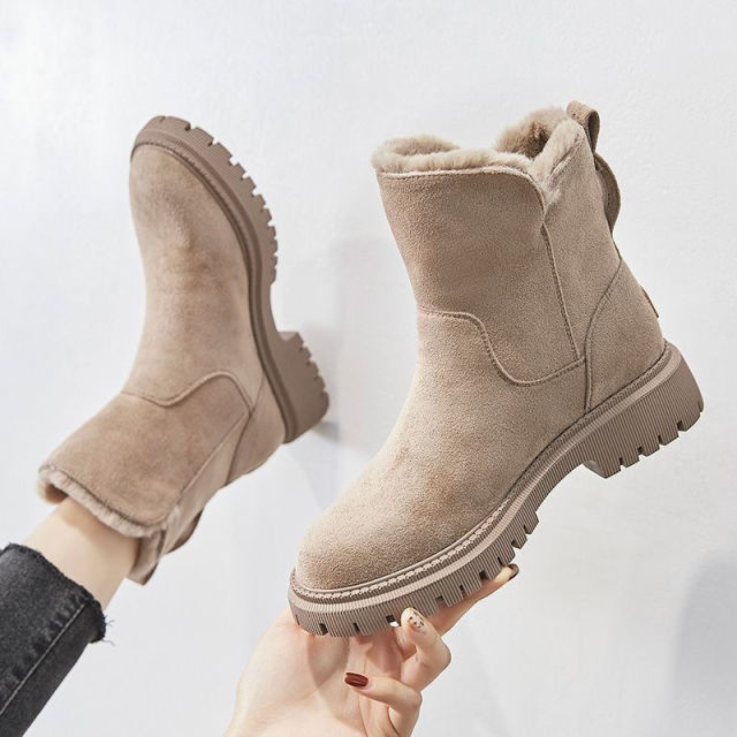 Elegante Samtstiefel Damen Schwarz – Warm & Vielseitig für Winteraktivitäten