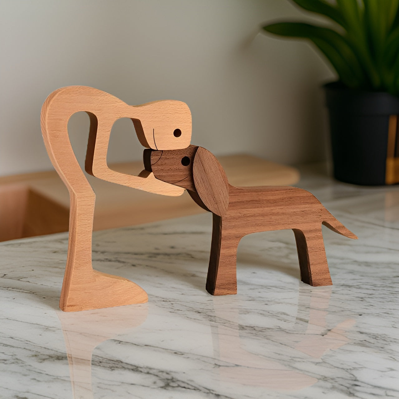 HeartPaw – Handgefertigte Holzskulptur als Symbol der Freundschaft zwischen Mensch & Hund
