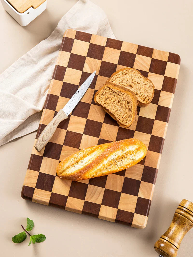 HolzArt – Premium Schneidebrett mit Schachbrett-Design