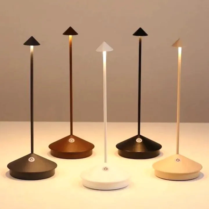 Kabellose LED-Tischlampe – Dimmbar & Wasserfest – Perfekt für Innen- und Außenbereiche