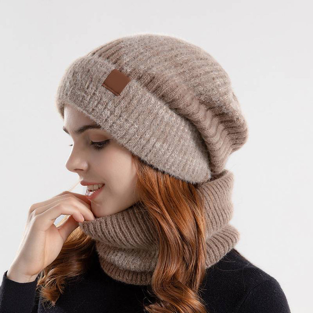 Leichte Mütze und Schal-Set für Damen – Stilvoll & Warm