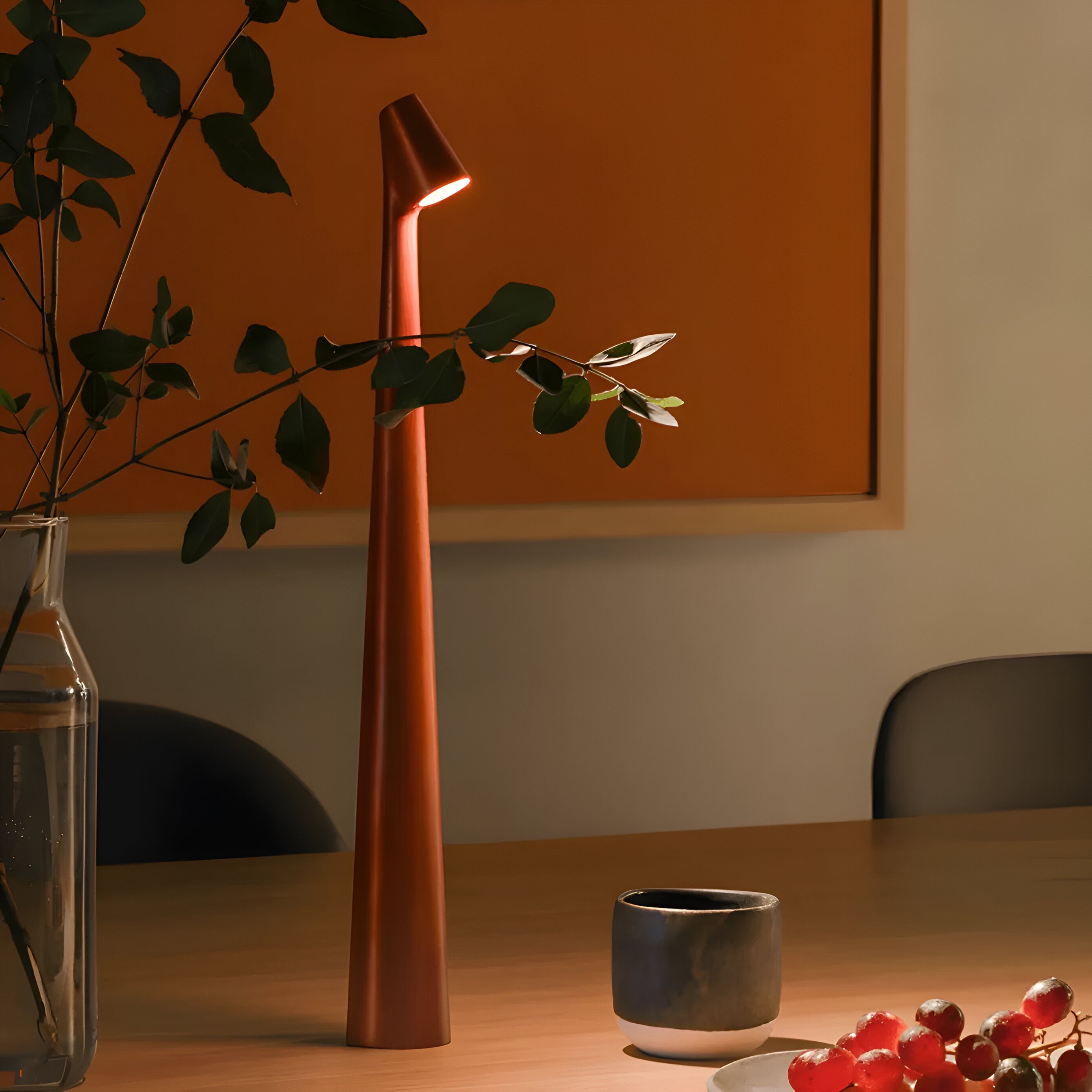 Liora – Elegante LED Tischlampe, kabellos & dimmbar