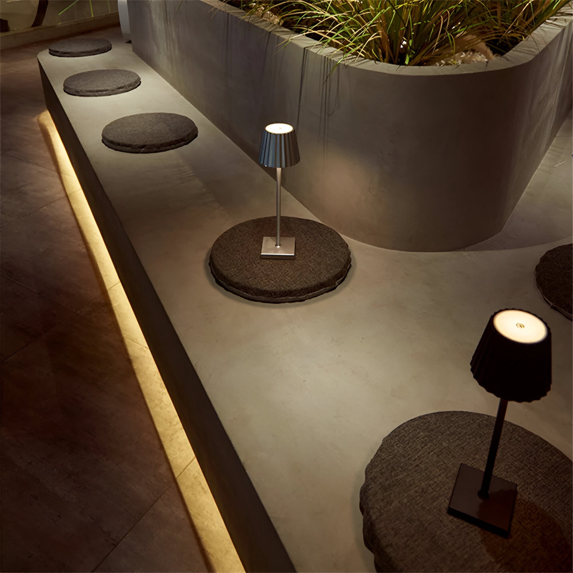 Lumina – Kabellose LED-Tischlampe mit Touchfunktion & Akku