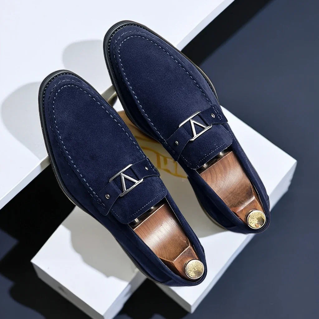 Luxuriöse Herrenloafer – Handgefertigtes Wildleder für Eleganz