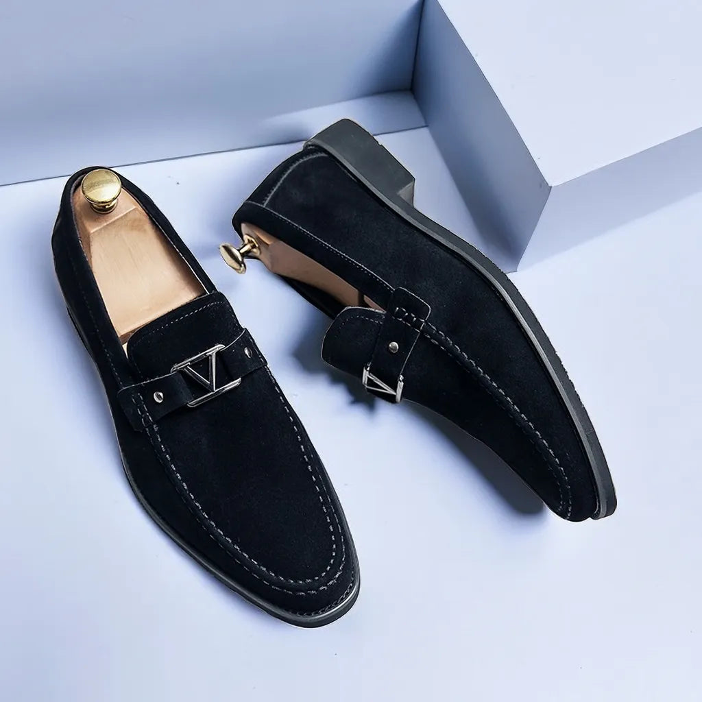 Luxuriöse Herrenloafer – Handgefertigtes Wildleder für Eleganz