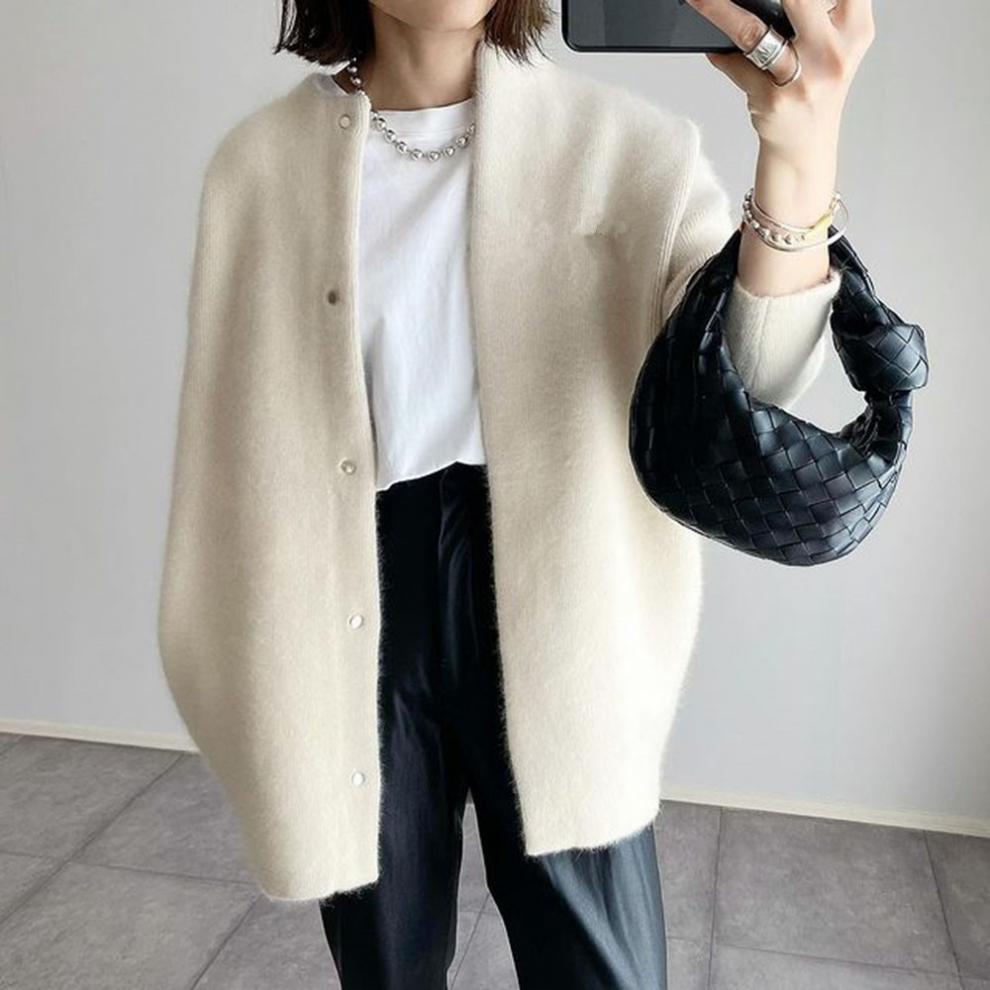 Luxuriöse Strickjacke für Frauen – Eleganz & Komfort vereint
