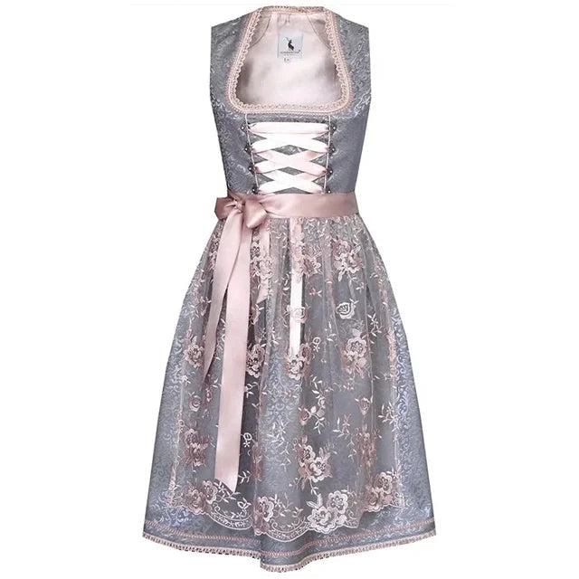 Mathilde – Traditionelles Trachtenkleid – Elegante Stickerei & Schmeichelhafte Silhouette