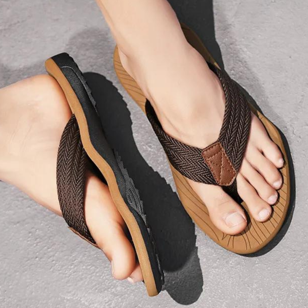 Matthew – Herren Slipper – Bequem & Unterstützend