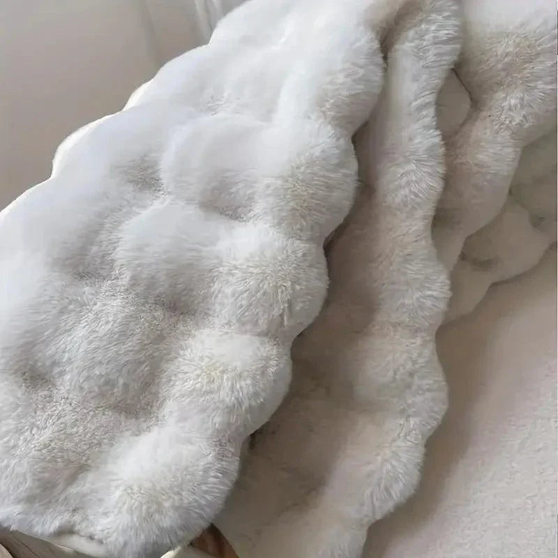 Noavo – 3D-Flauschteppich mit strukturierter Oberfläche & modernem Design