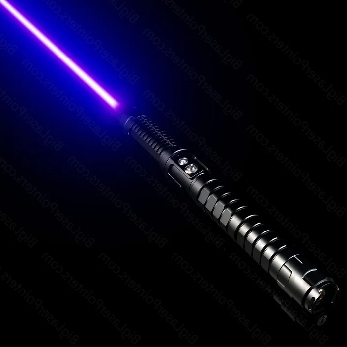 Taschenlampe – Hochleistungs LED mit Feuerstarter – Ideal für Outdoor-Abenteuer