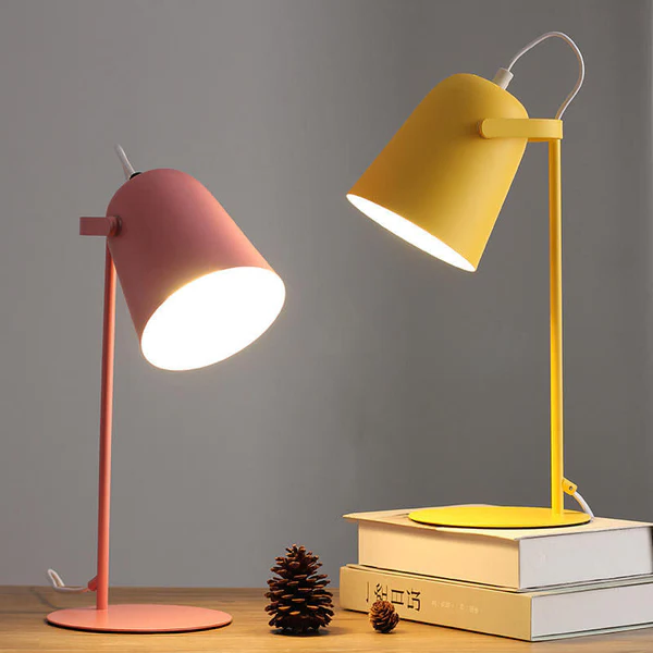 Tischlampe – Kreatives Eimerdesign in Nordic Farben – Sanfte Beleuchtung für Wohnräume