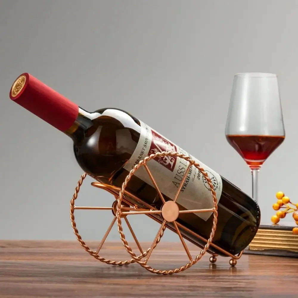 Vintagiro – Retro Weinregal aus Metall mit Eisenrädern (Bronze)